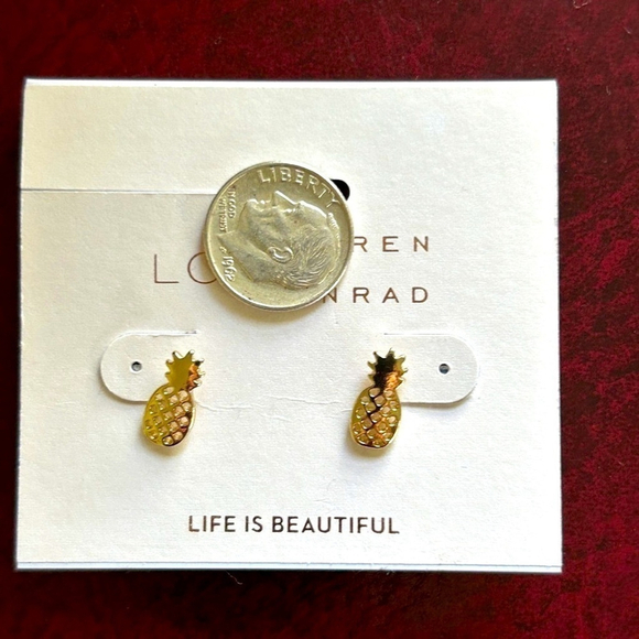 NEW! Pineapple Pierced Gold Earrings Stud - Picture 3 of 5
